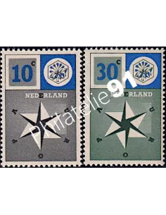 Timbres des Pays-Bas n° 678 à 679 - EUROPA 1957 - timbre EUROPA