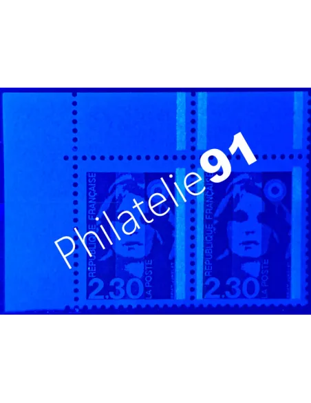 Variété sur paire de timbres n° 2614, collection timbres France