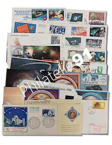 Lot de documents espace, timbres thématiques