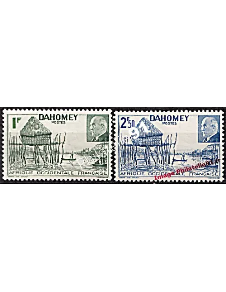 Timbre de Dahomey n° 149 et 150, Village lacustre et effigie de Pétain