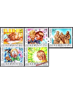 Timbres du Luxembourg n° 1088 à 1092  - Œuvre de Charité. Jeux de physionomie des enfants et Nativité