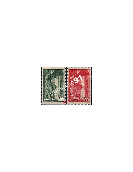 Timbres de France n° 354 et 355 - Victoire de Samothrace