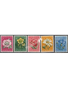Timbres des Pays-Bas n° 569 à 573 - Enfance