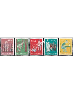 Timbres des Pays-Bas n° 712 à 716 - Enfance