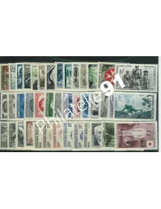 Année complète de timbres de France 1956 -  Timbres neufs avec charnières