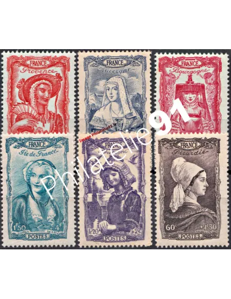 Timbres de France n° 593 à 598 - Série Coiffes régionales