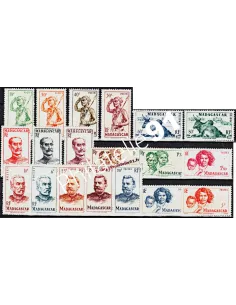 Timbres de Madagascar n° 300 à 318 colonie Française