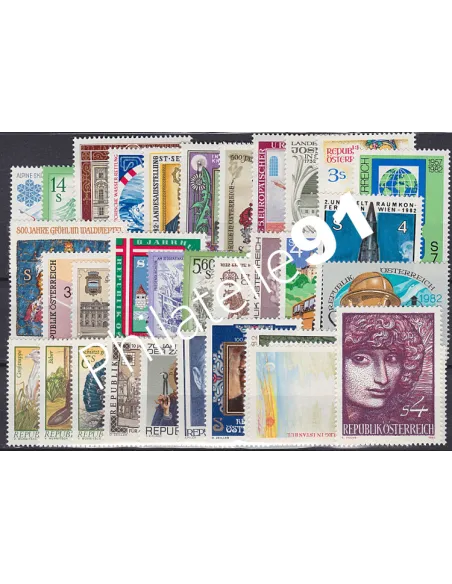 AUTRICHE, Année compléte 1982, collection timbres Europe
