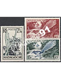 Timbres de Madagascar n° 322 à 324 -  timbres colonies Françaises