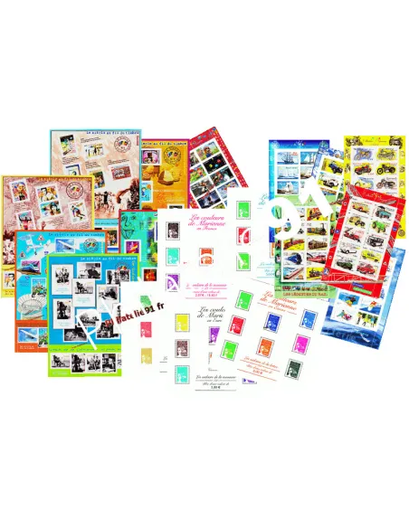 - Lot de 18 Blocs "collection Jeunesse" "Le Siècle au fil du timbre" "Marianne"
