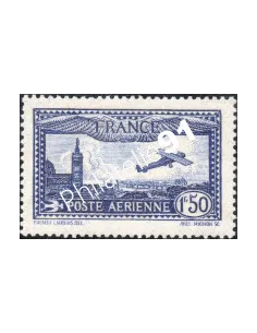 Timbre de France - Poste aérienne n° 6 - Avion survolant Marseille