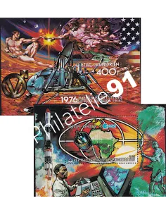 2 Blocs des COMORES n° 4 et 28, thématique espace, timbres des colonies françaises après indépendance