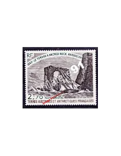 TAAF -  P.A. n°  59 - Le voilier "Le Terror" à Arched Rock.