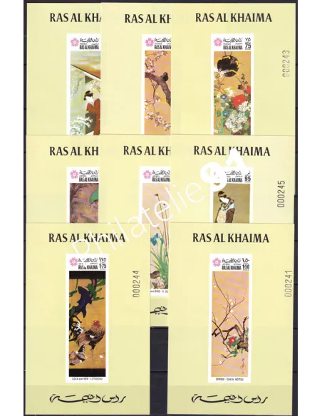 RAS AL KHAIMA, n° 426 à 433 sur 8 feuillets, fond vert, timbres Monde