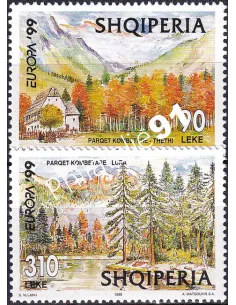 Timbres d'Albanie n° 2446 à 2447, collection timbres Europe