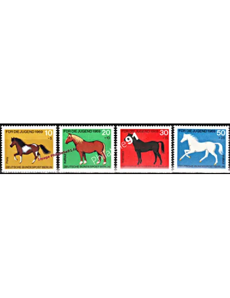 Timbre de BERLIN - n°  301 à 304 - Thématique: Chevaux