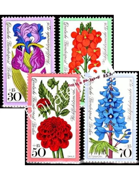 Timbres de BERLIN - n°  488 à 491 - Thématique : Fleurs